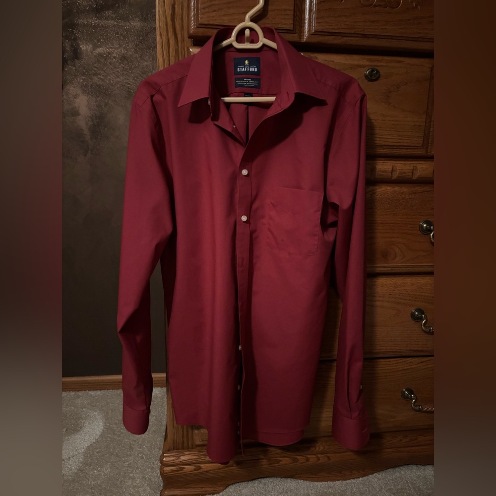 Stafford Men's Deep Red Dress Shirt